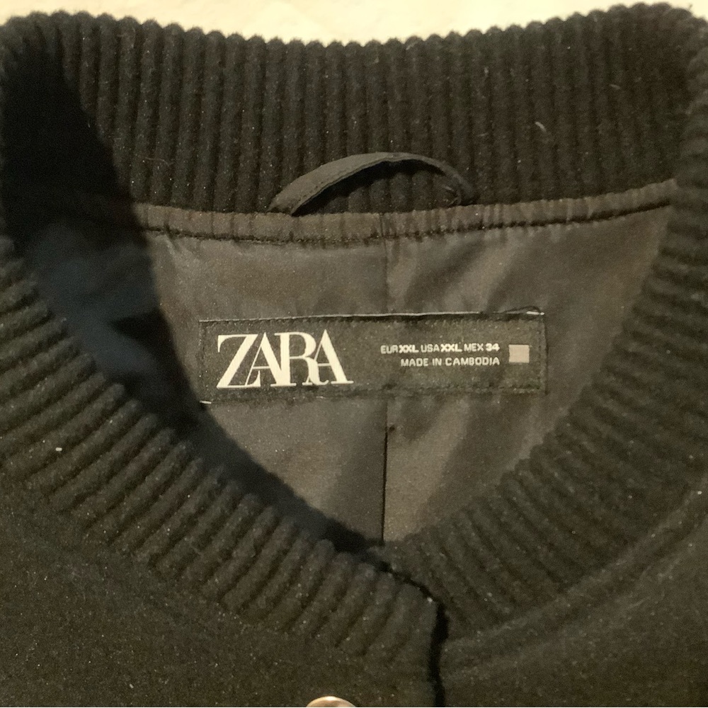 Zara Men's Classic Black Zip